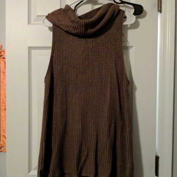 Sweater - Picture 3 of 3